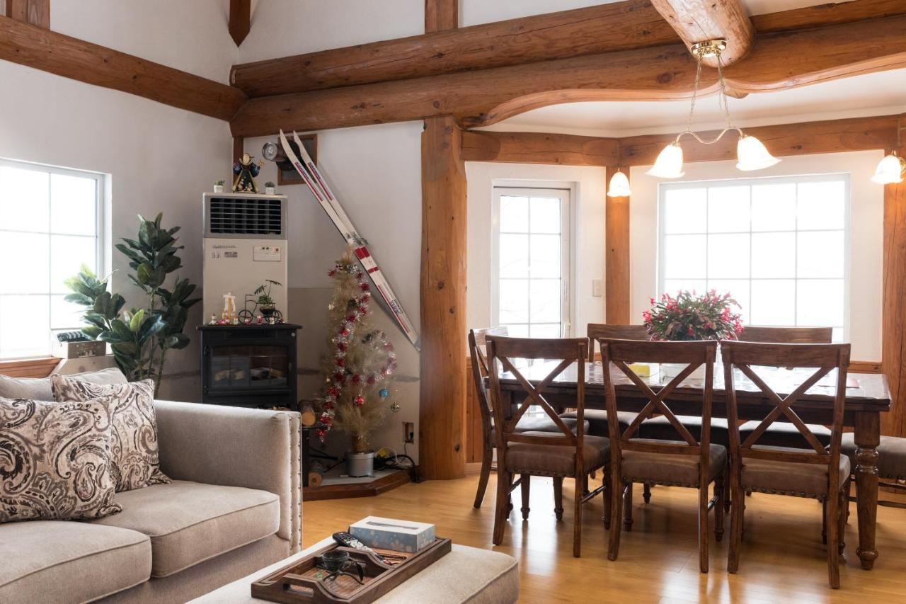 Sapporo Luxury Log House 5Brm max 18ppl free parking Villa Eksteriør bilde